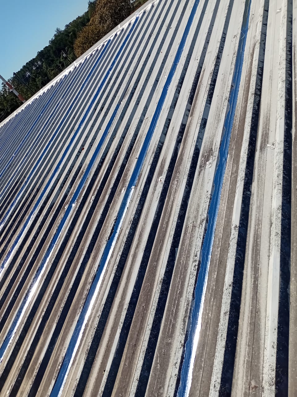 Impermeabilização de telhado metálico